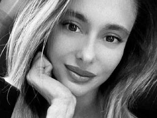 Chat vidéo érotique Mikkajul