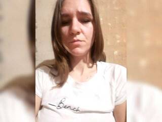 Chat vidéo érotique Mila-1