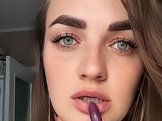 Chat vidéo érotique MilanaXoXo