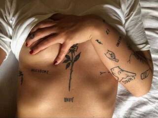 Chat vidéo érotique miley-ryan