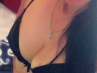 Chat vidéo érotique MilfFlower