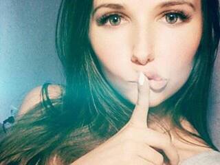 Chat vidéo érotique Millayyaa