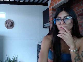 Chat vidéo érotique millyxnicoll1
