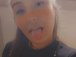 Chat vidéo érotique Minettesexy24