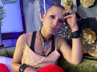 Chat vidéo érotique MiraMoonn