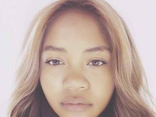 Chat vidéo érotique Miranah-cool