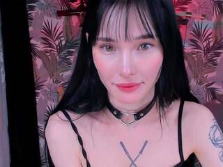 Chat vidéo érotique Mishakurtz