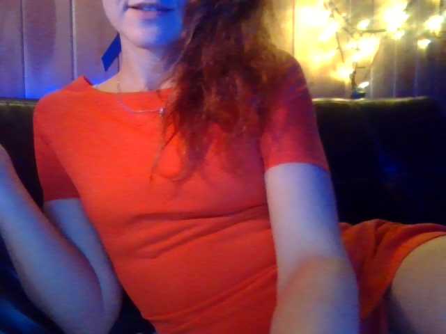 Photos miss-redhead I reply to a private message for 5 tokens, get up to show my figure - 15 tokens, look at your camera for 30 tokens, subscribe to you for 50 tokens.