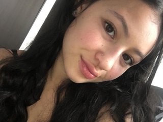 Chat vidéo érotique Mitsuyi-Cute