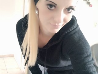 Chat vidéo érotique MoaningKitty23
