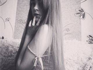 Chat vidéo érotique MolliMow