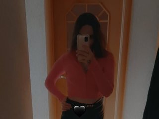 Chat vidéo érotique Molliea