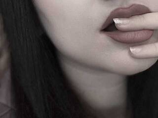 Chat vidéo érotique Molly-molly