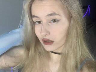 Chat vidéo érotique MollyToads