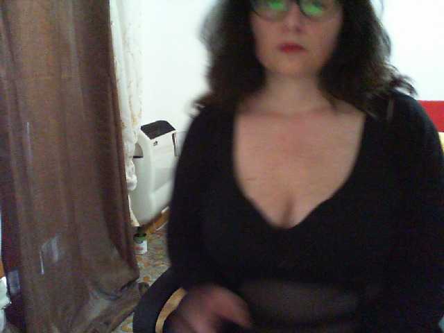 Photos Monella2 30 tk flash boobs,50tk flash pussy,c2c only privat show,stand up 30 tk,no private tip thank you.