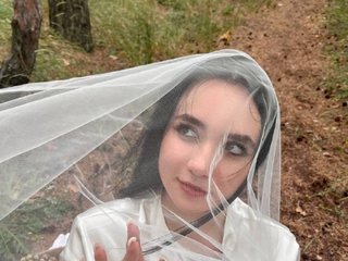 Chat vidéo érotique MonicaBrownie