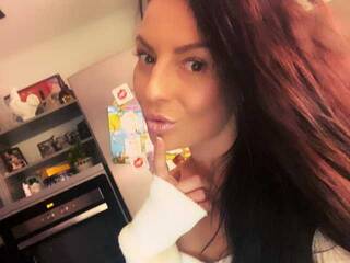 Chat vidéo érotique MonicaGucci