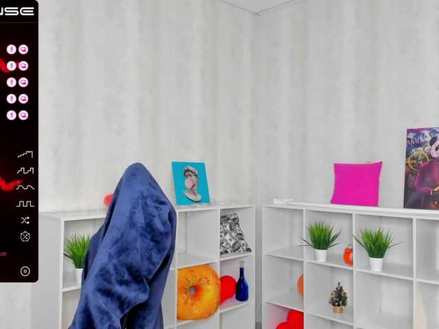 Captures d'écran de diffusion MonicaGucci