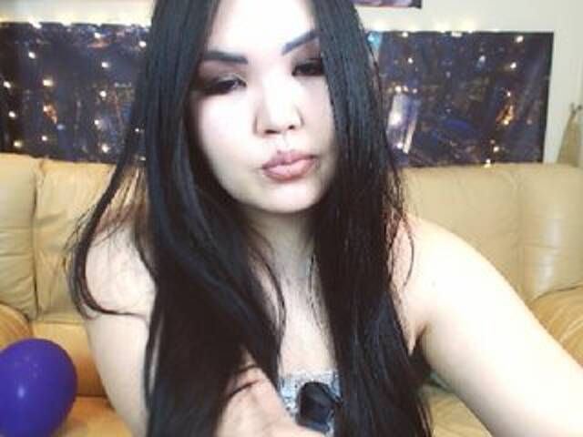 Captures d'écran de diffusion Monicasilly