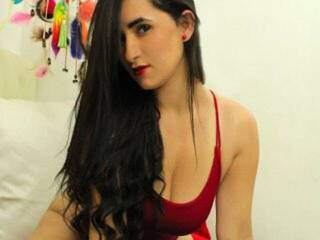 Chat vidéo érotique MonicQuintero