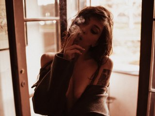 Chat vidéo érotique Monifoxy