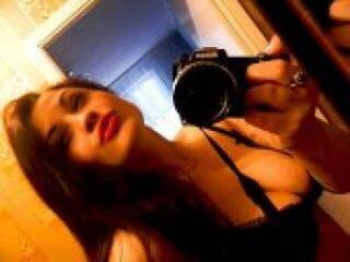 Chat vidéo érotique monika911