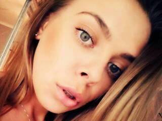 Chat vidéo érotique moodygirl