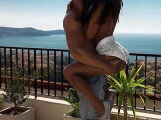 Chat vidéo érotique MrAndMrs-33