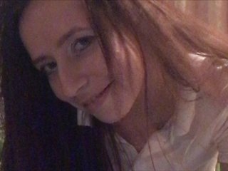 Photos MrsSexy906090 I am new girl I can add you in my friends for 15 tokens tip me 15 and you can start be friends with me)))I like undress all my clothes in pvt or in group chat)))Start pvt and I can start get naked