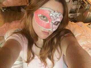 Chat vidéo érotique mslaneyjane