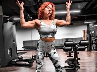 Chat vidéo érotique MuscularMommy