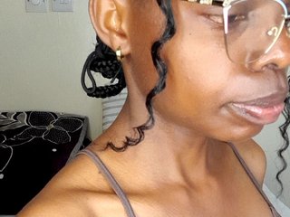 Chat vidéo érotique MysticCharm