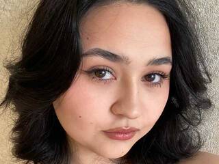 Chat vidéo érotique Myyyrka1