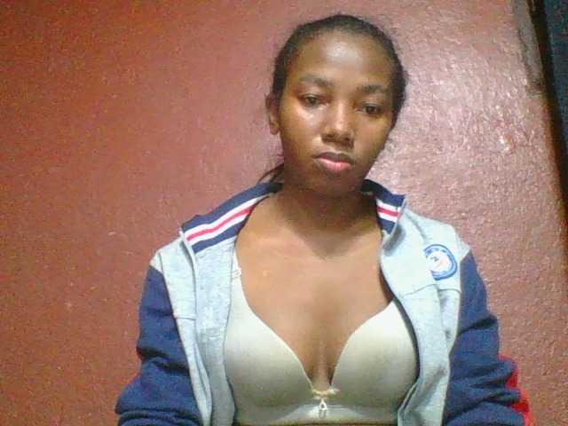 Captures d'écran de diffusion Nadiah1