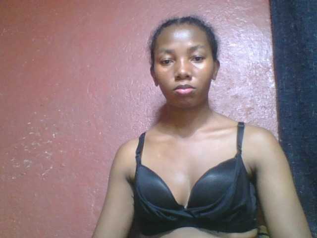 Captures d'écran de diffusion Nadiah1