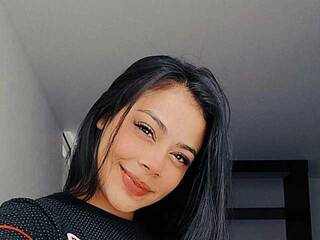 Chat vidéo érotique nahalidevi