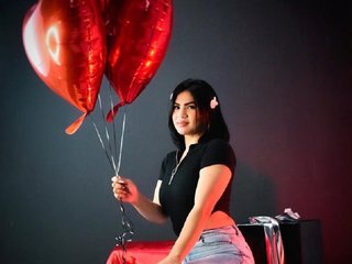 Chat vidéo érotique Nahomi-