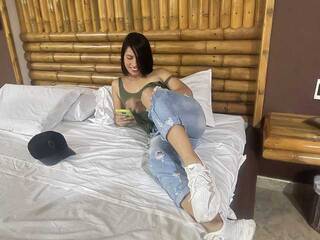 Chat vidéo érotique Naty-sex