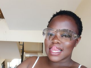 Chat vidéo érotique Naughty-pussy1