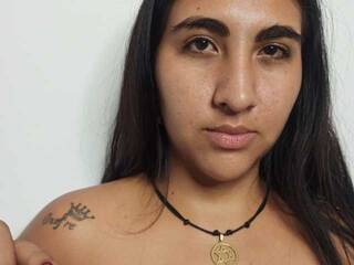 Chat vidéo érotique Naugthycat