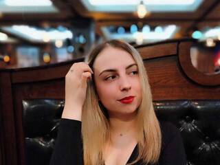 Chat vidéo érotique NelleVanile