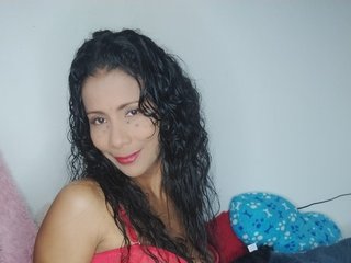Chat vidéo érotique nenita-horny