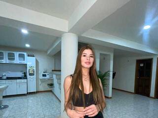 Chat vidéo érotique Niaaevanss