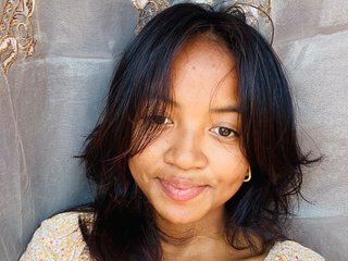 Chat vidéo érotique Nickylouama