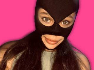 Chat vidéo érotique Nickymask