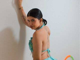 Chat vidéo érotique Nicolane-Palmer1