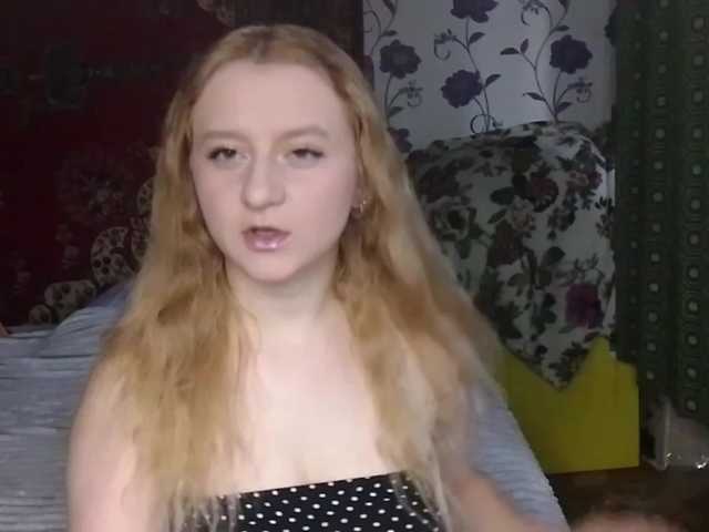 Captures d'écran de diffusion NicoleAniston19