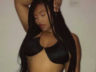 Chat vidéo érotique Nicolette-1