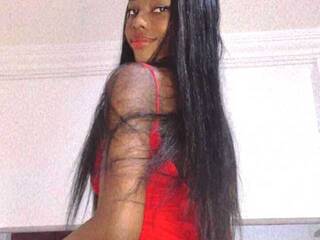 Chat vidéo érotique Nicolette-x