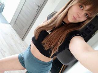 Chat vidéo érotique NicollKiss